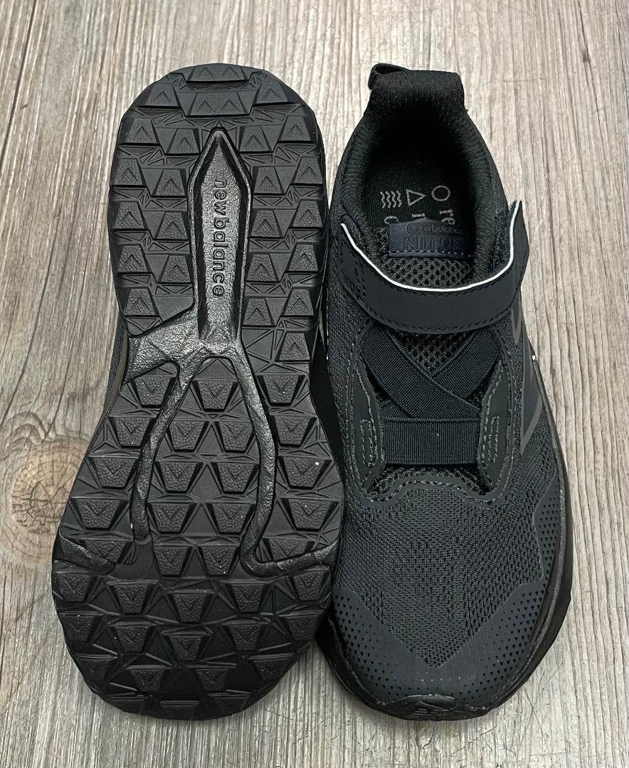 Black New Balance Dynasoft Nitrel v6 Bungee Lace With Top, 1Y