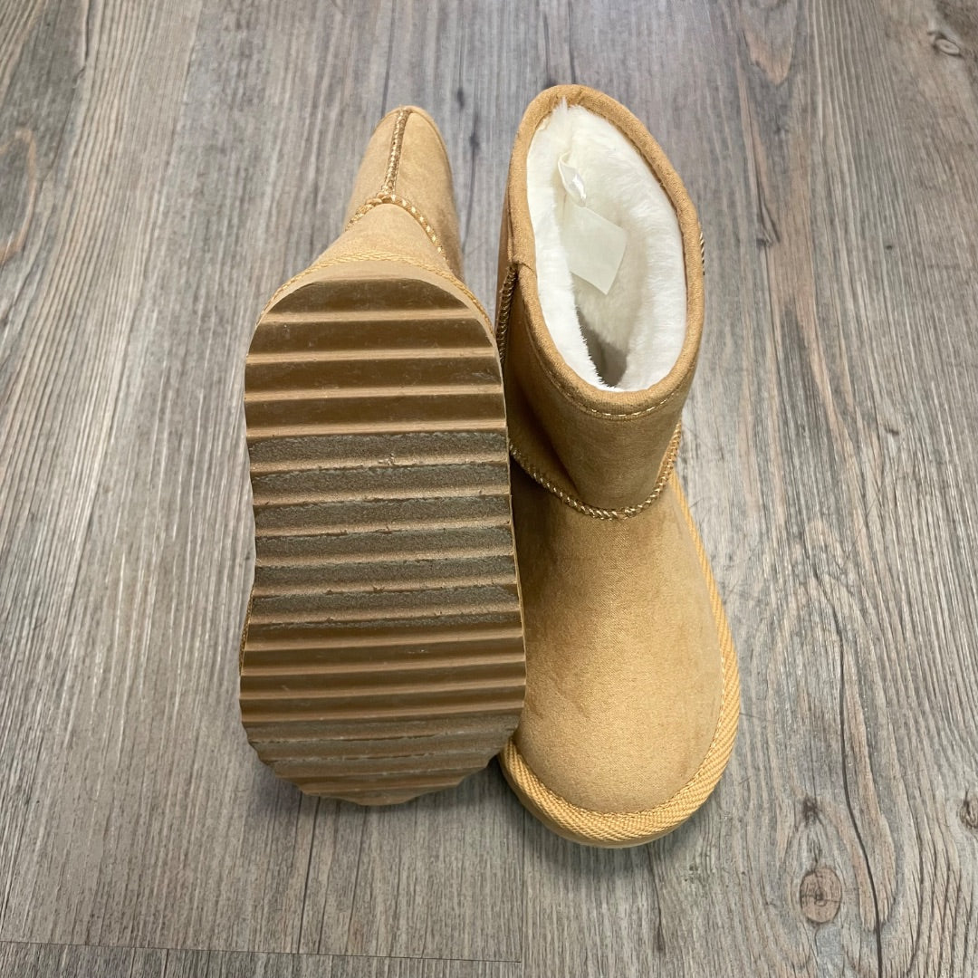 Brown Old Navy Faux Fur Lined Boots, 7T