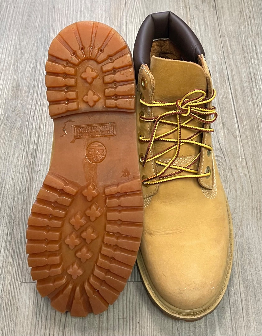 Wheat Timbeland Hiking Shoes, 6Y