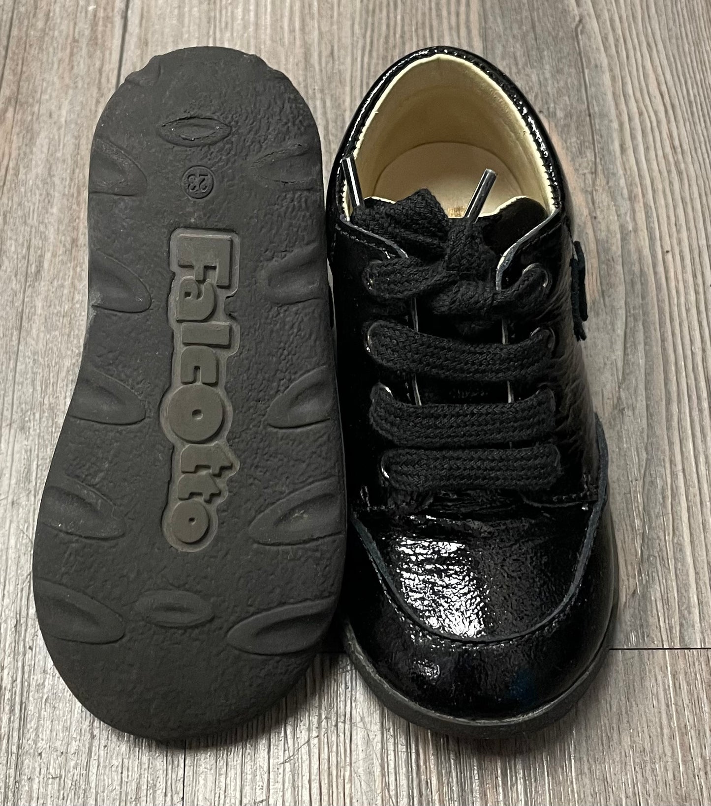 Black Naturino Lace Up Shoes, 6.5Y