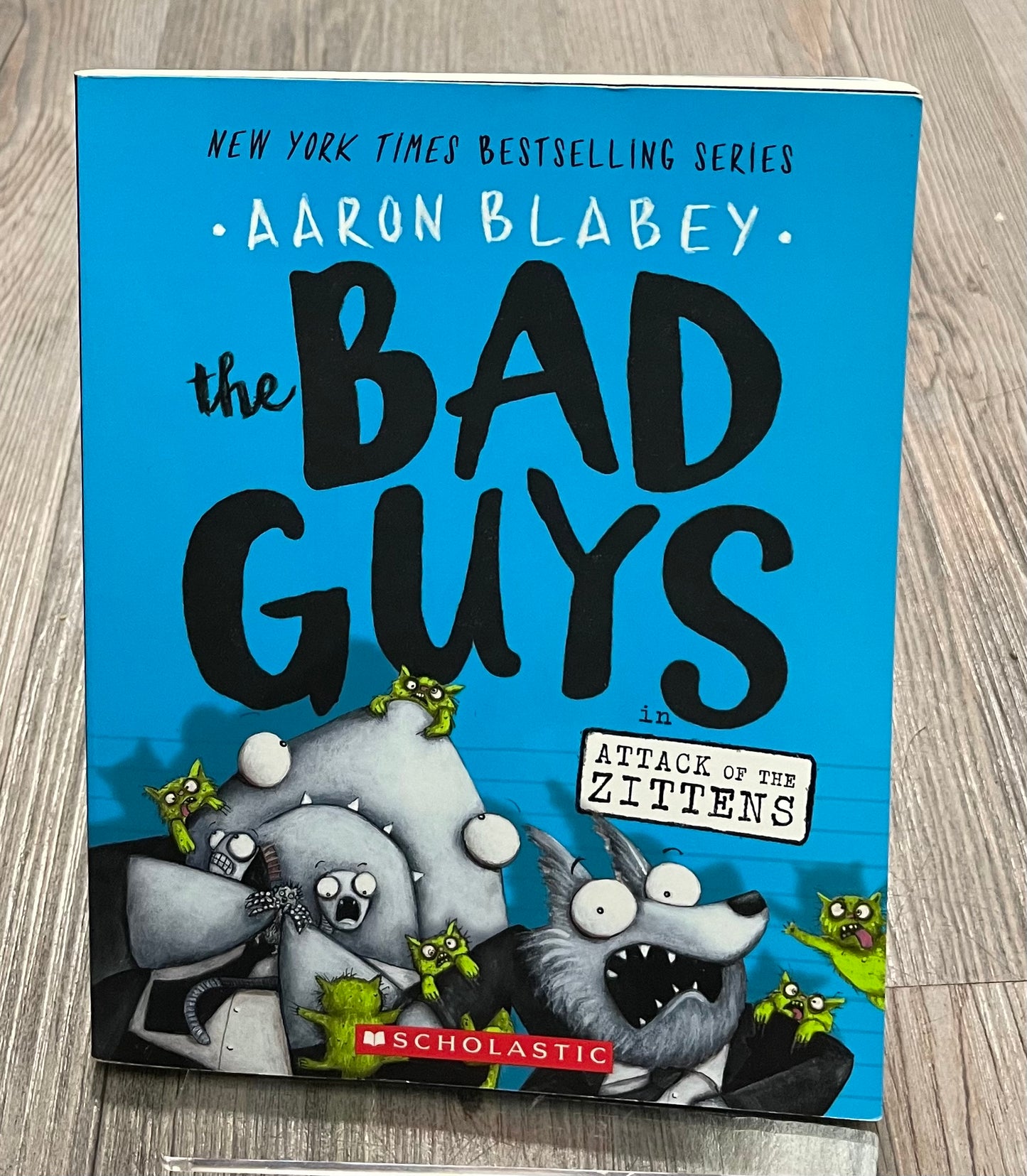 Multi The Bad Guys #7, Paperback
