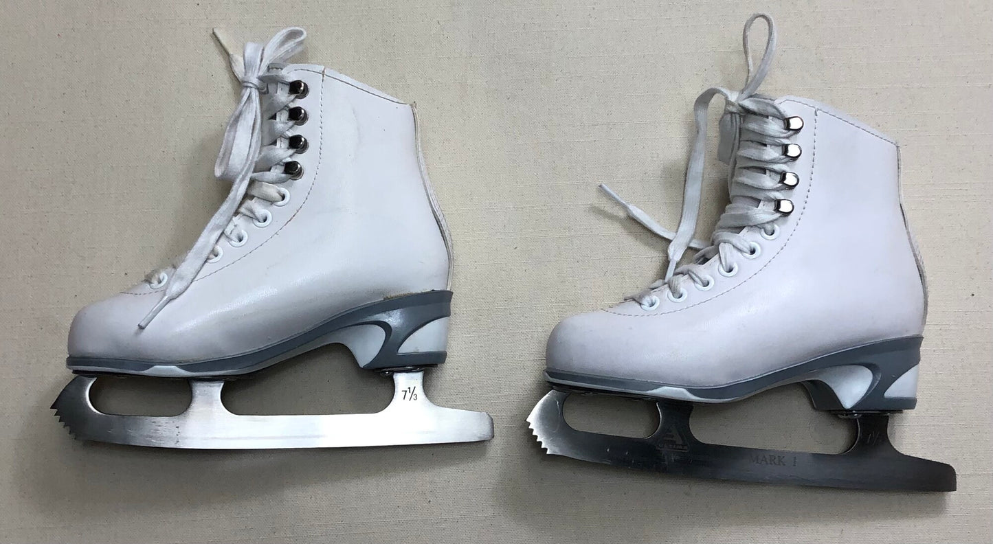 White Jackson 150 Figure Skates, 12Y