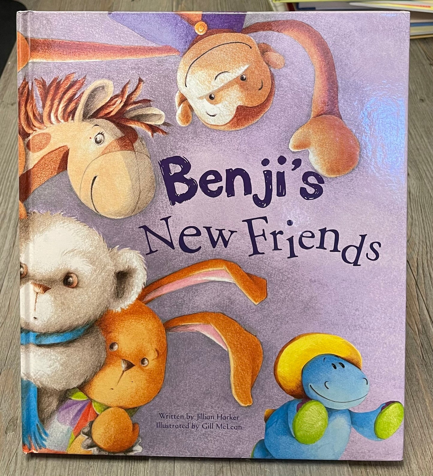 Multi Benjis New Friends, Hardcover