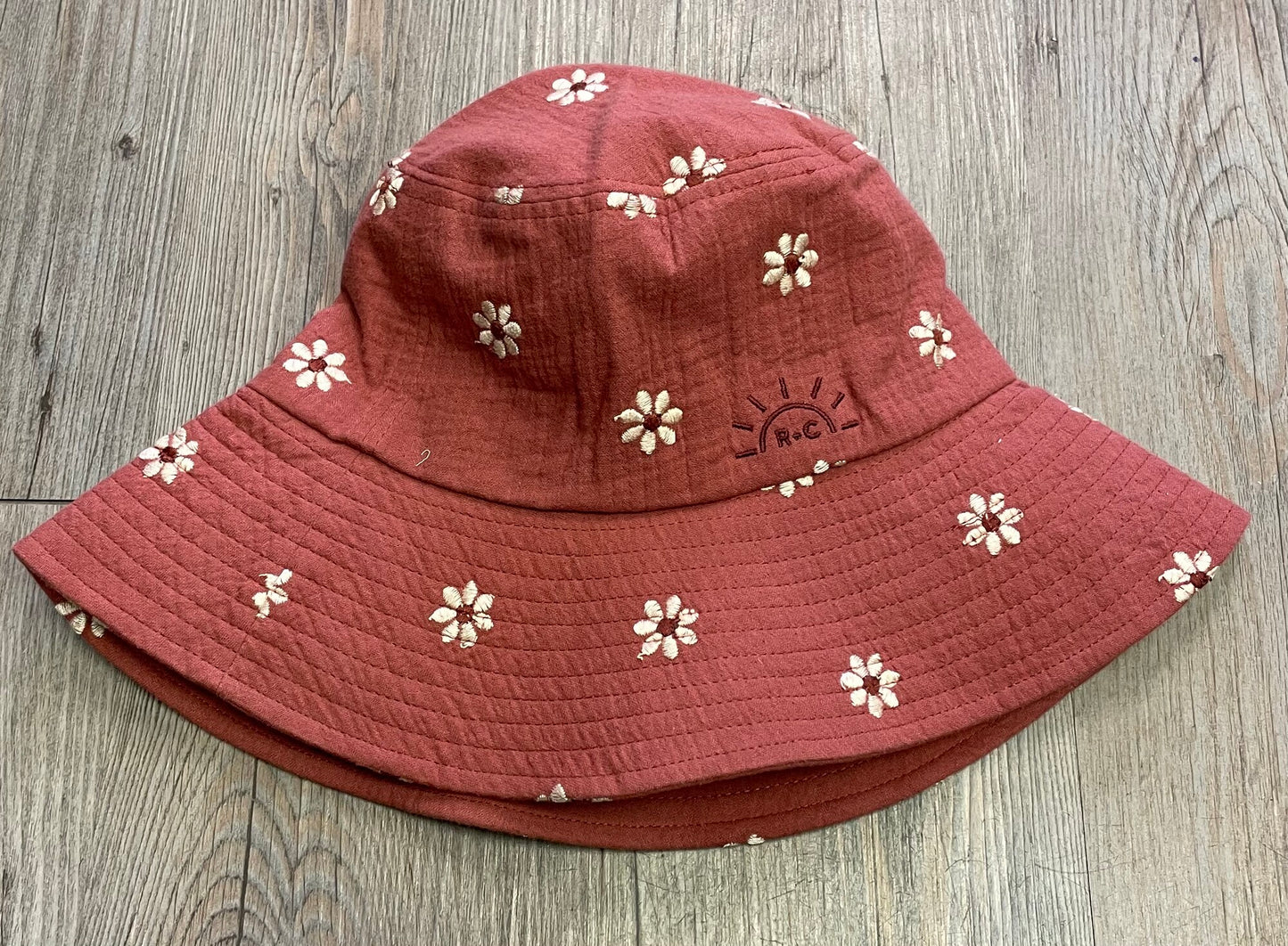 Strawber Rylee+cru Bucket Hat, 56CM