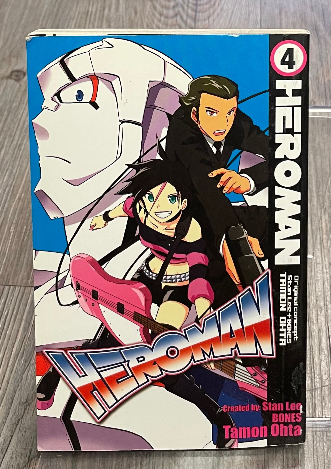 Multi Heroman, Paperback