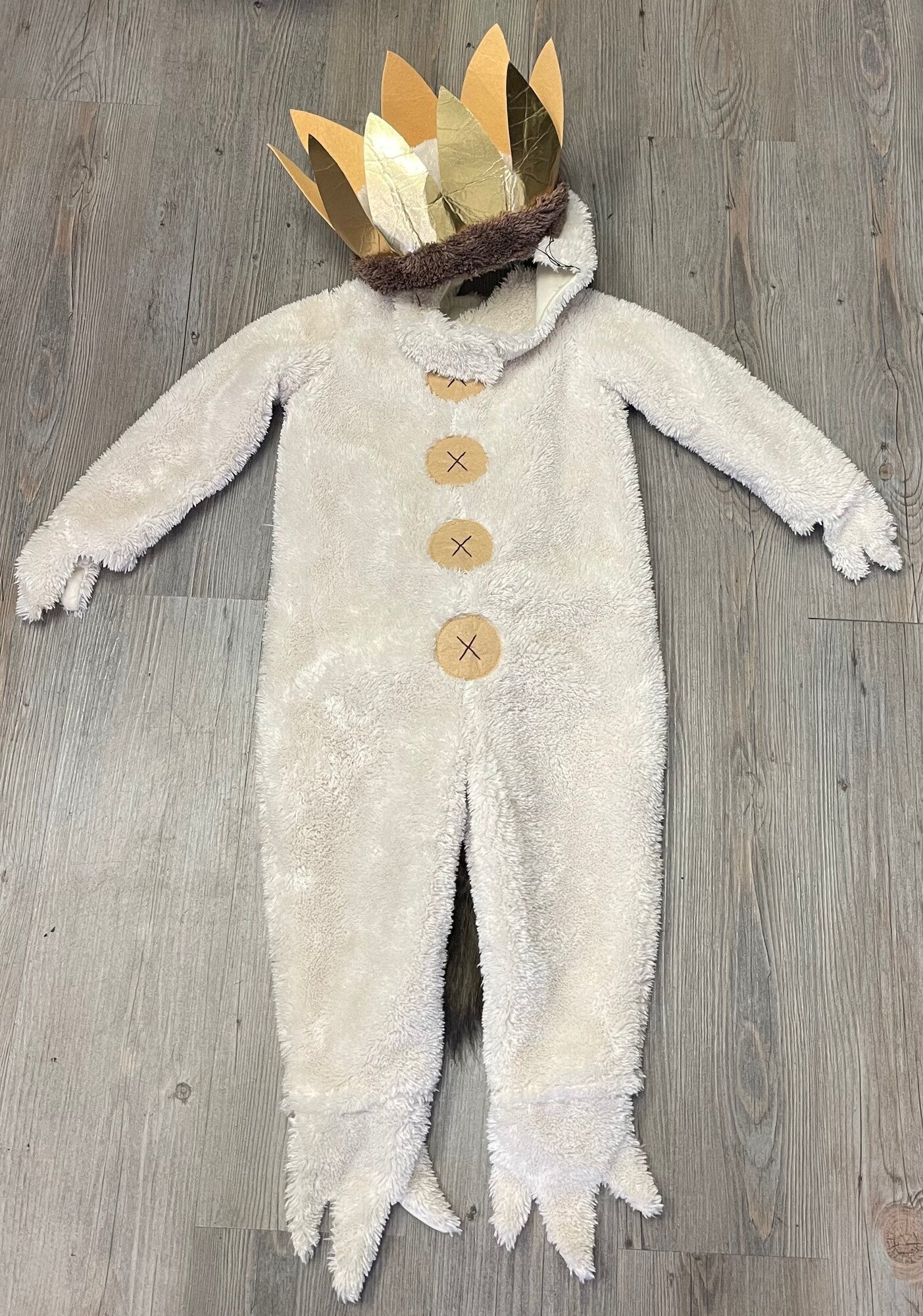 Beige Where The Wild Things Are, 2Y