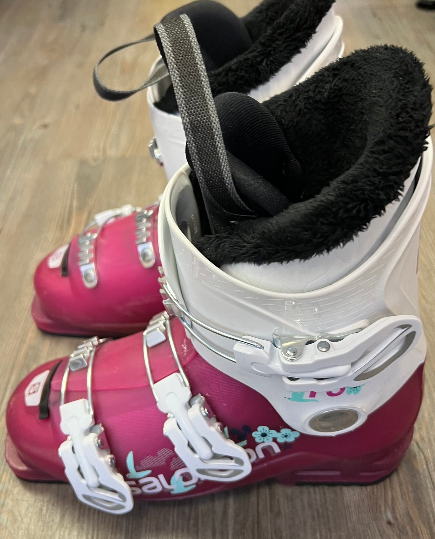 Fuchsia Salomon T3 RT Ski Boots, 24-24.5