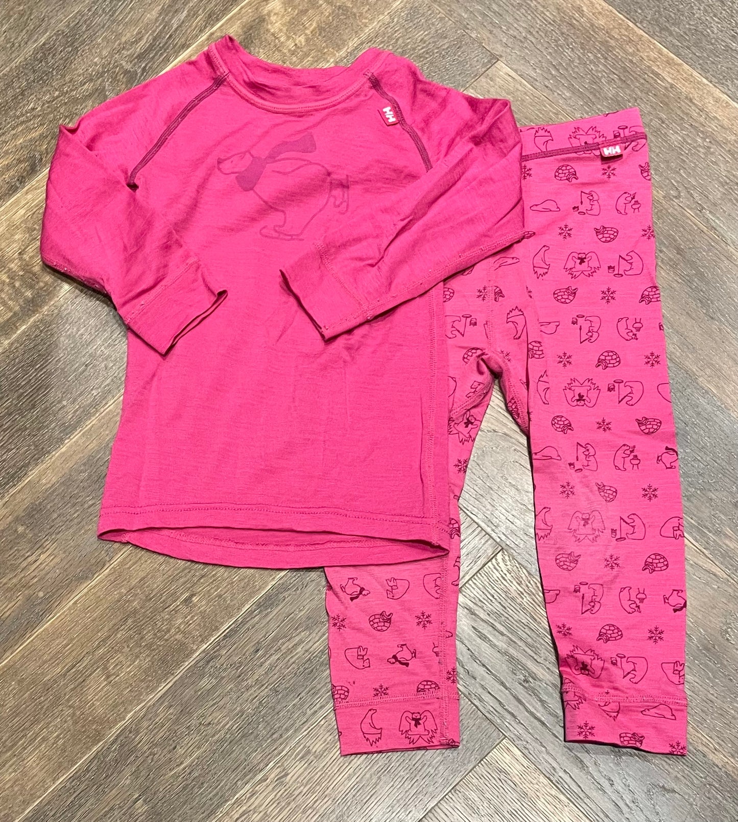 Fuchsia Helly Hansen Base Layer S, 2Y