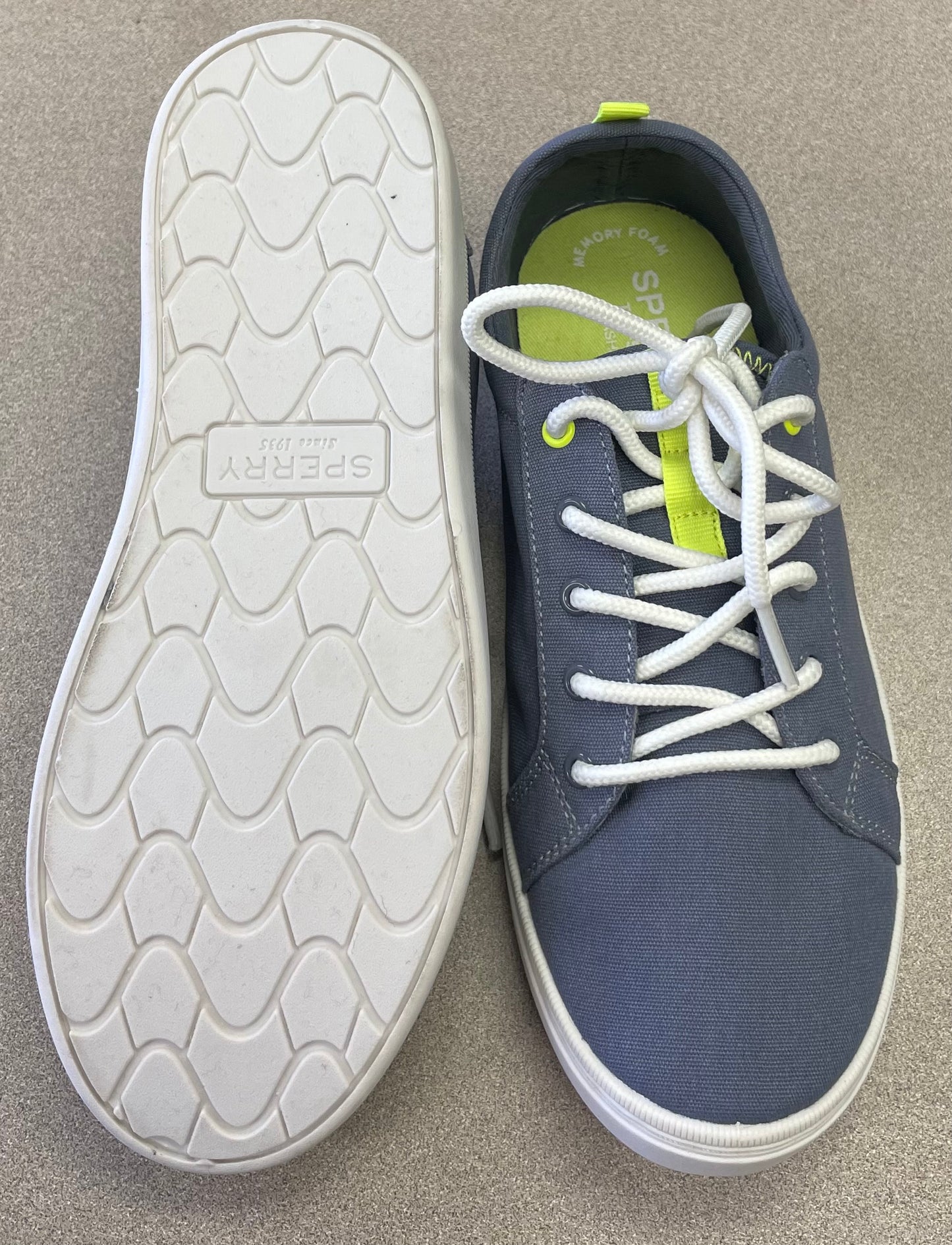 Grey Sperry Topsider, 4Y