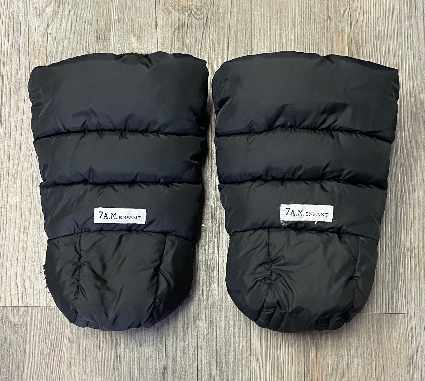 Black 7AM Stroller Mitts, Pre-owned