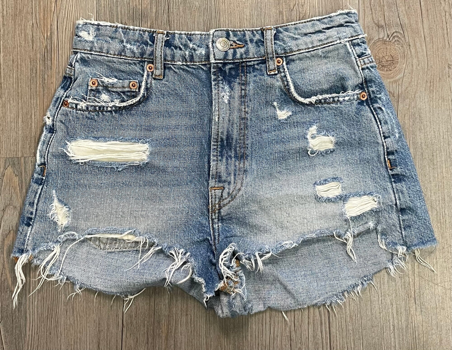 Blue Zara HW Short Denim, 2 Ladies