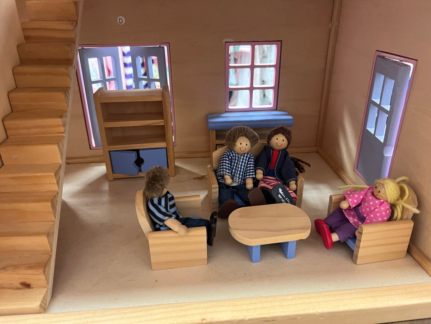 Pink/Pur Melissa & Doug Modern Dol, None