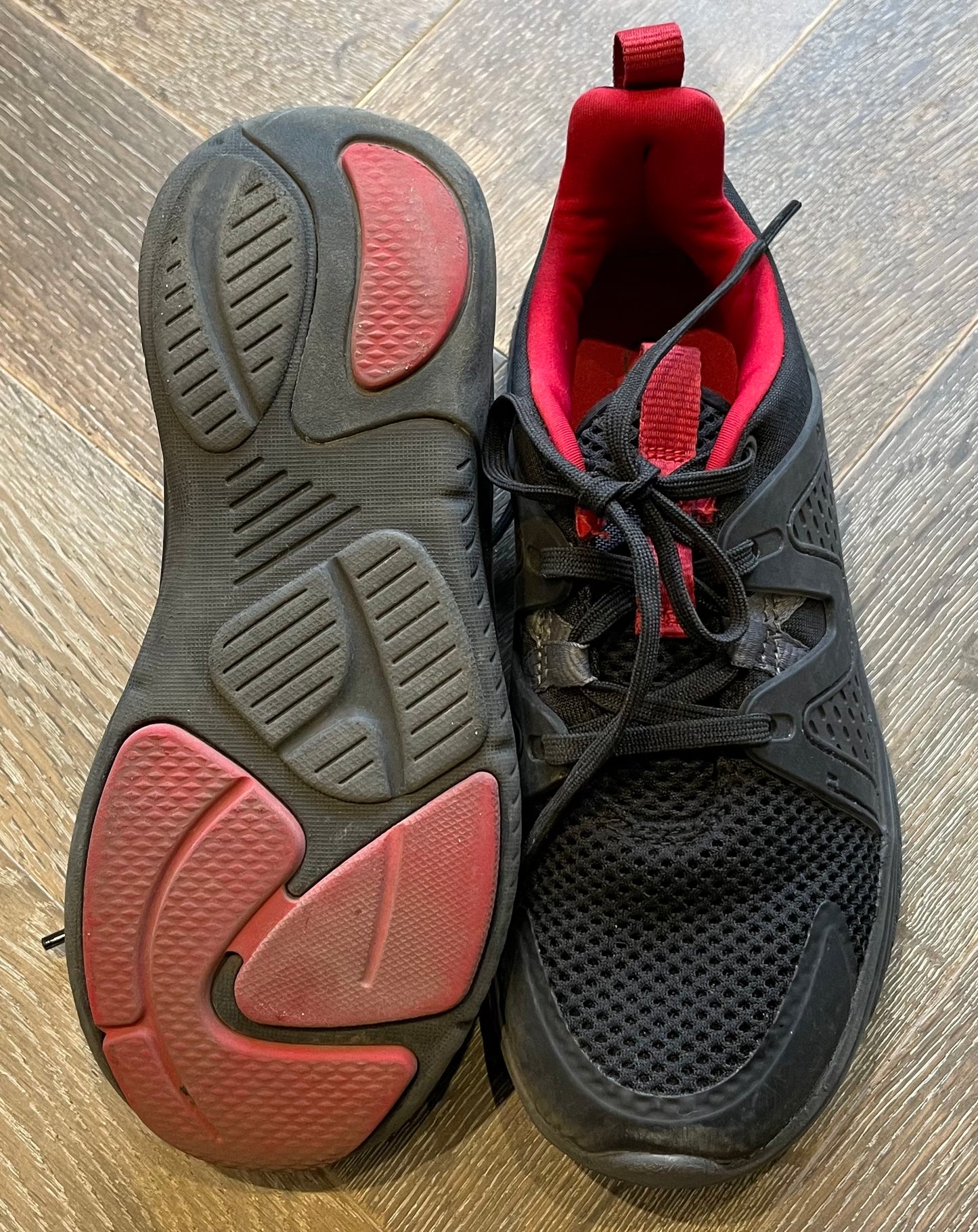 Black All In Motion Shoes, 1Y