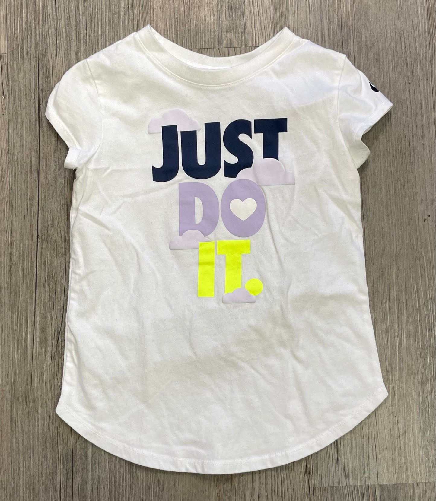 Multi Nike Tee, 6Y