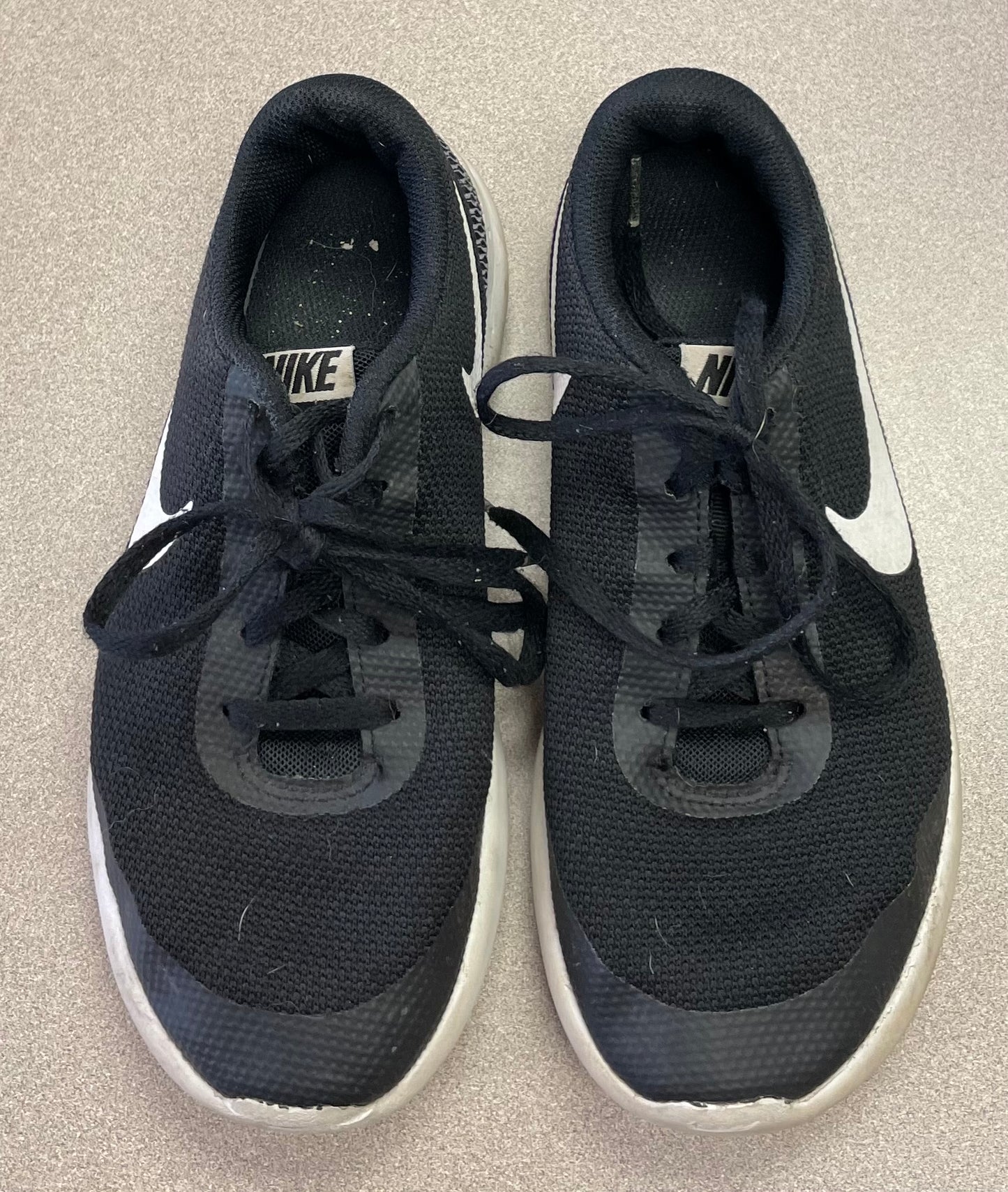 Black  Nike Shoes, 4Y