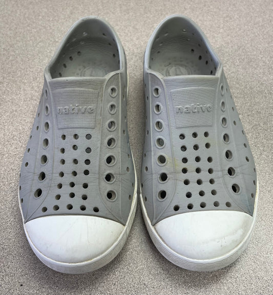 Grey  Native Jefferson Sandals, C9