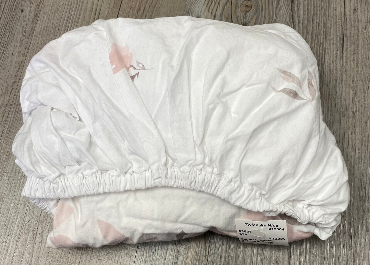 Floral  Nojo Crib Sheet, Pre-owned