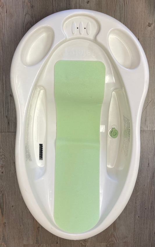 White  Saftey First Bath Tub, None