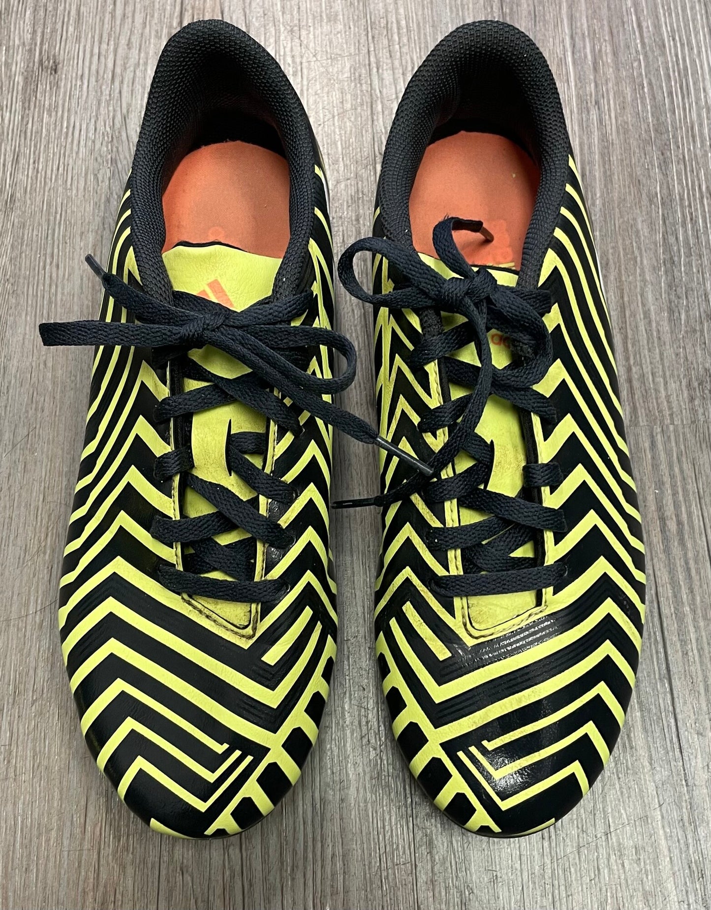 Blk/yell  Adidas Soccer Cleats, 7.5Y