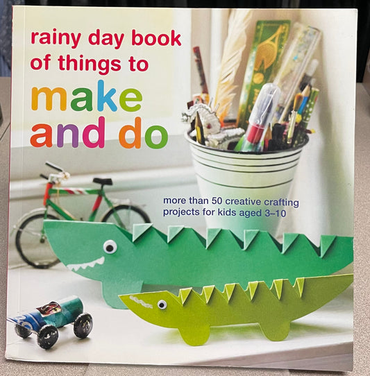 Multi  Rainy Day Book Of Things, Paperback