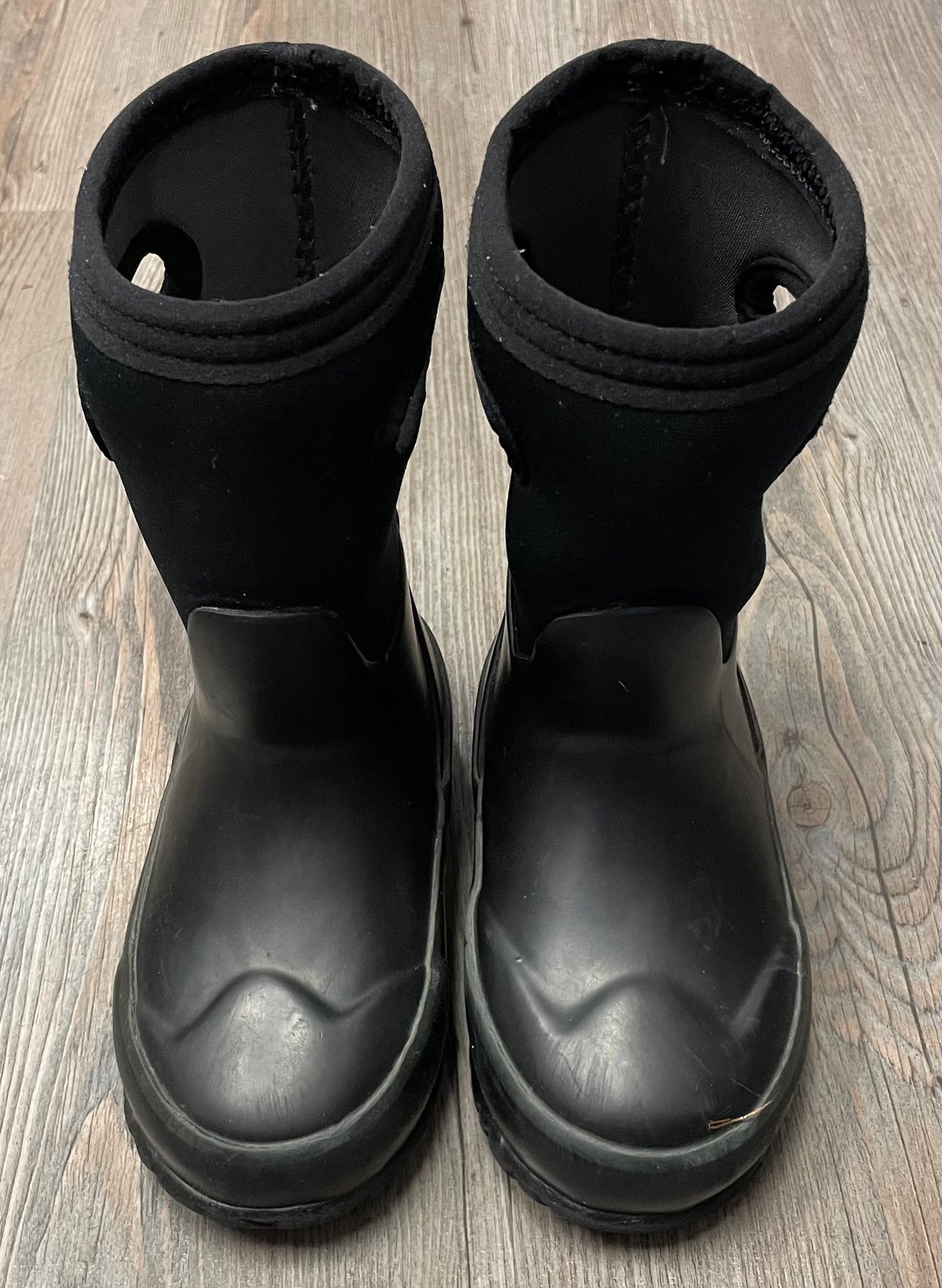 Black  Bogs Winter Boots, 7T