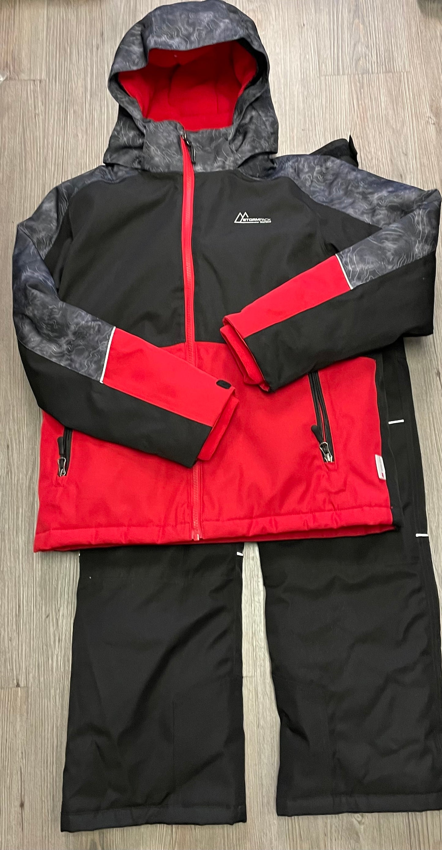 Red/blk  Stormpack By Sunice Set, 12Y
