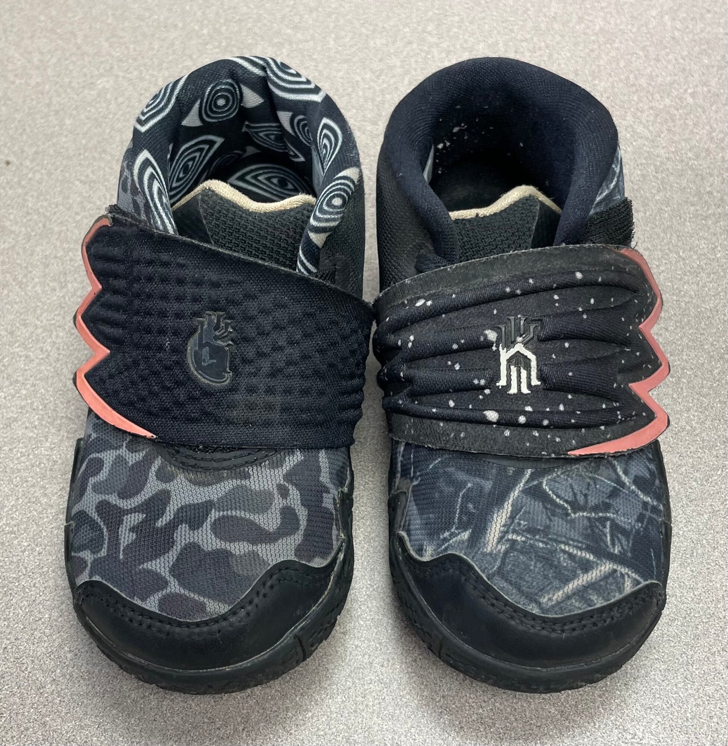 Multi  Nike Kyrie Shoes, 9T