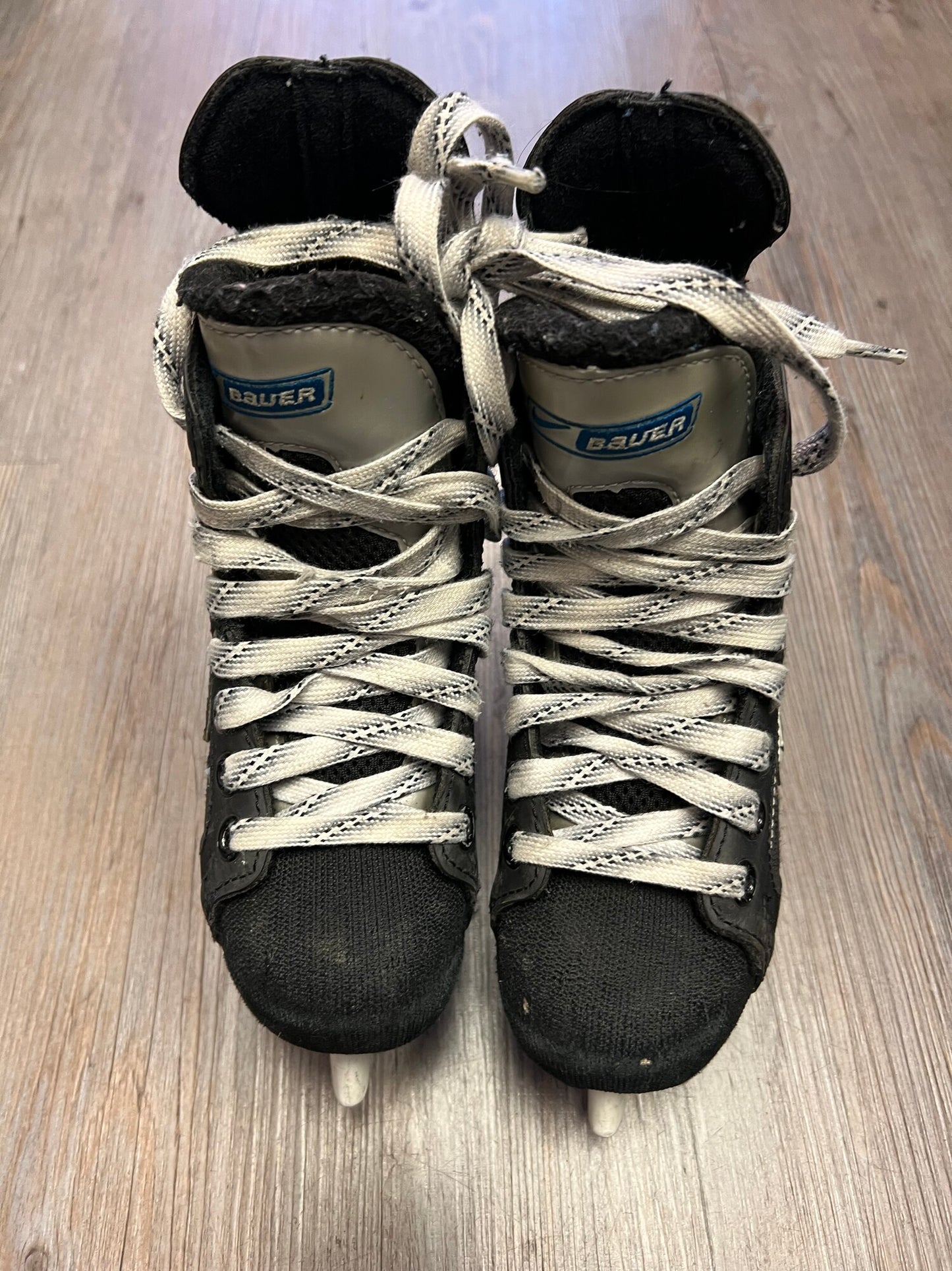 Black  Nike Supreme Hockey Skate, 12Y