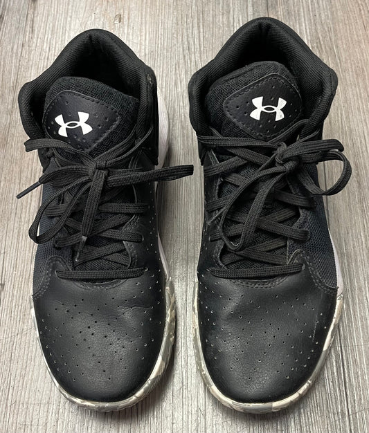 Black  Under Armour Basketball S, 7Y