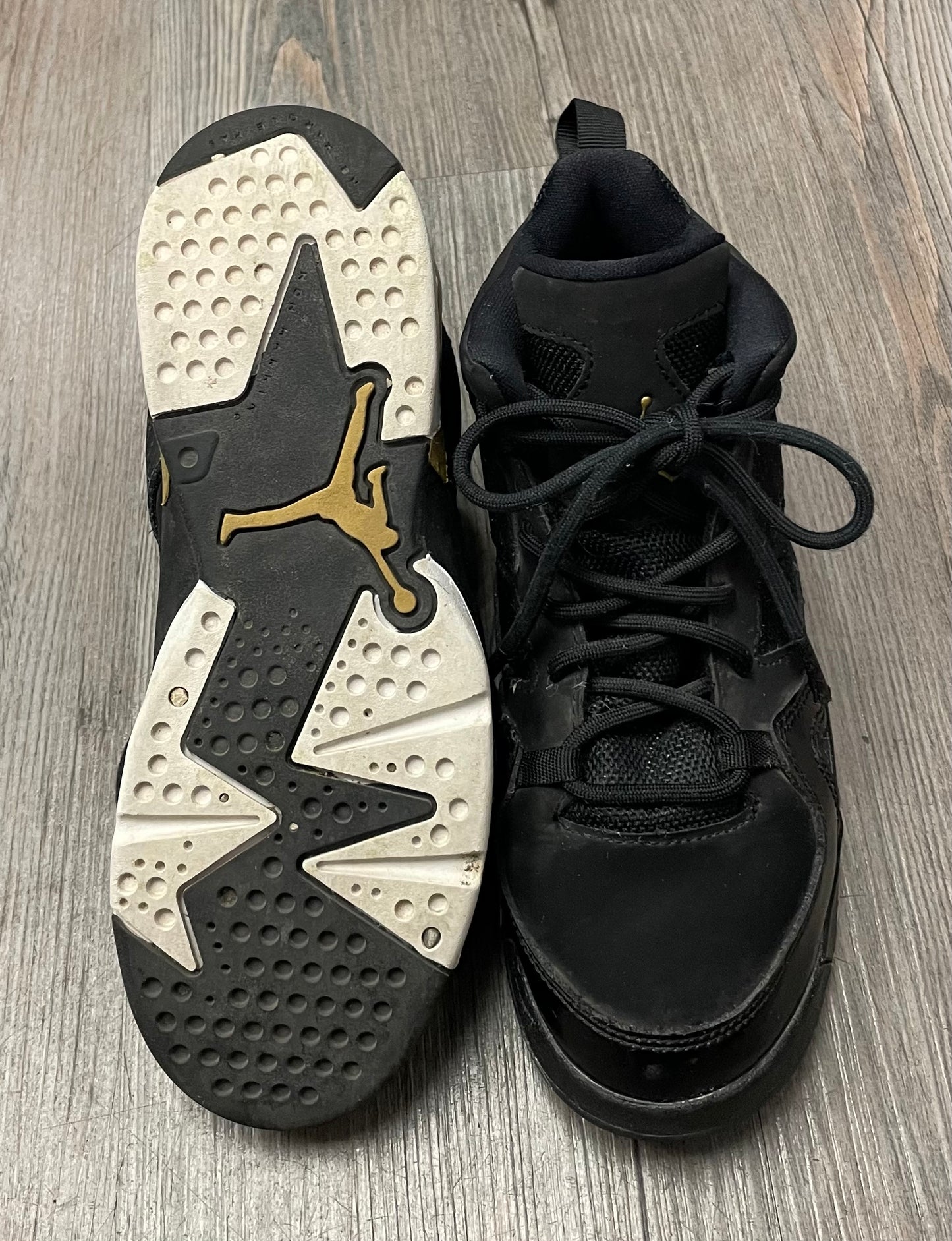 Black  Nike Jordan Shoes, 2Y