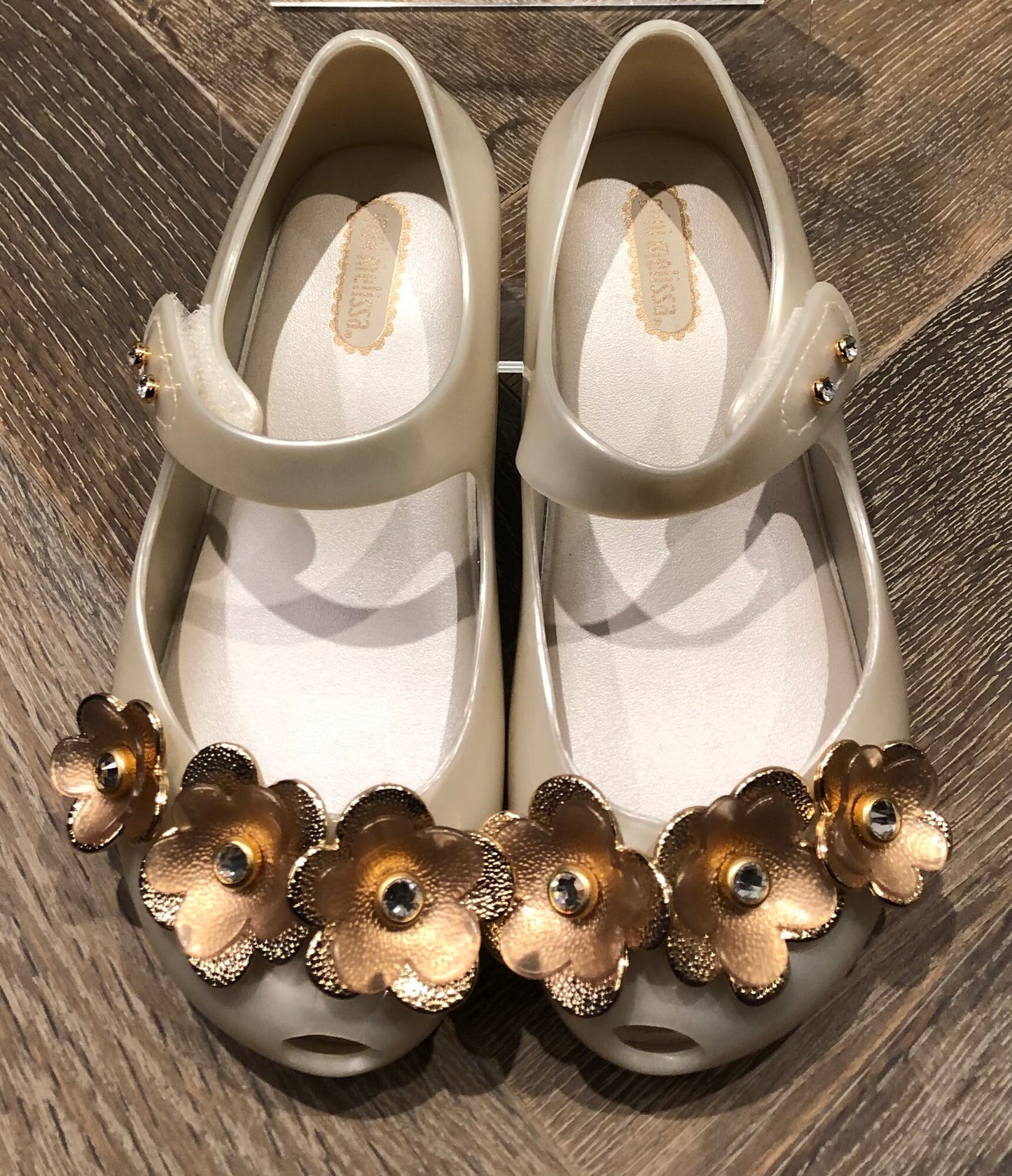 White  Mini Melissa, 10T