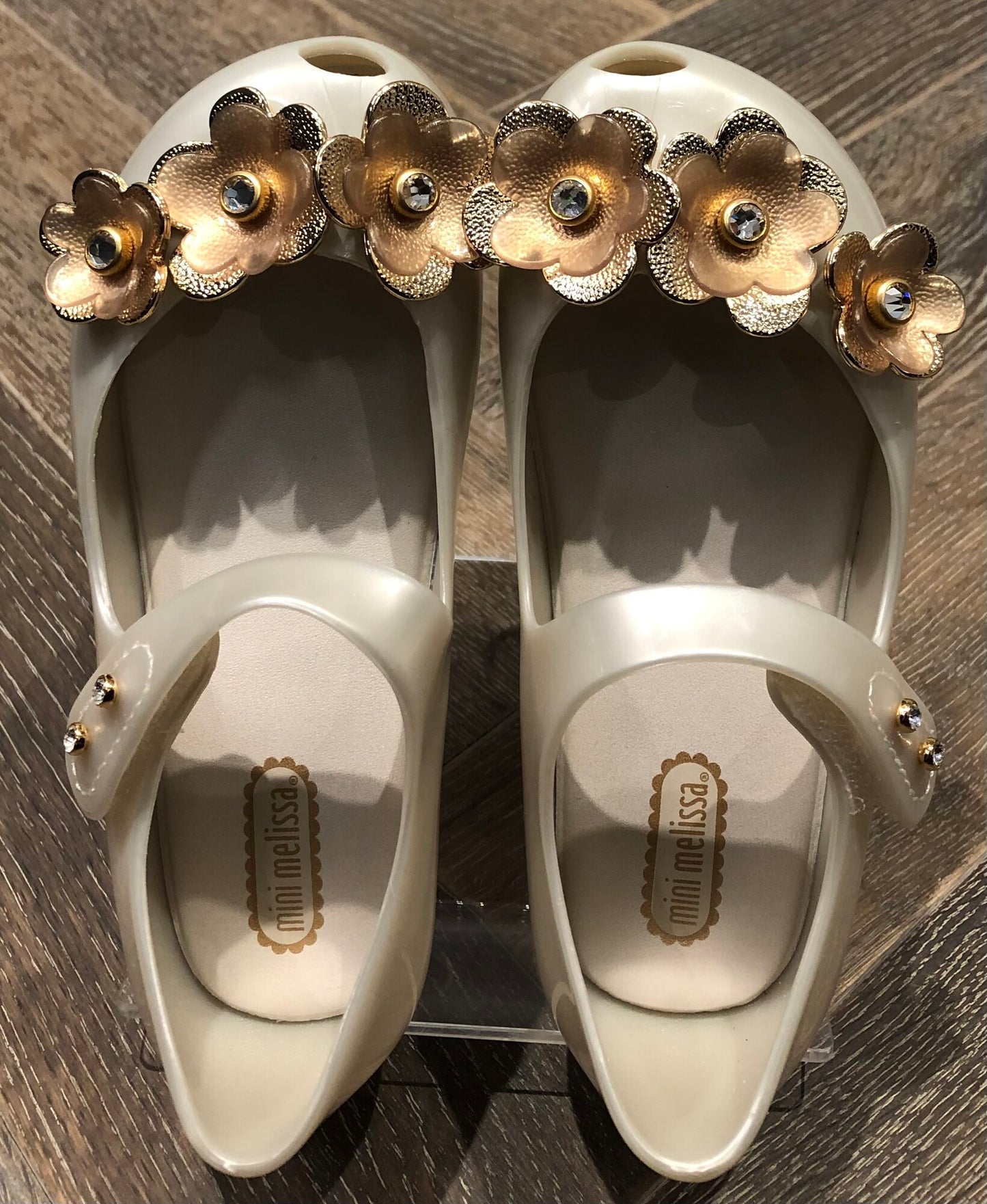 White  Mini Melissa, 10T