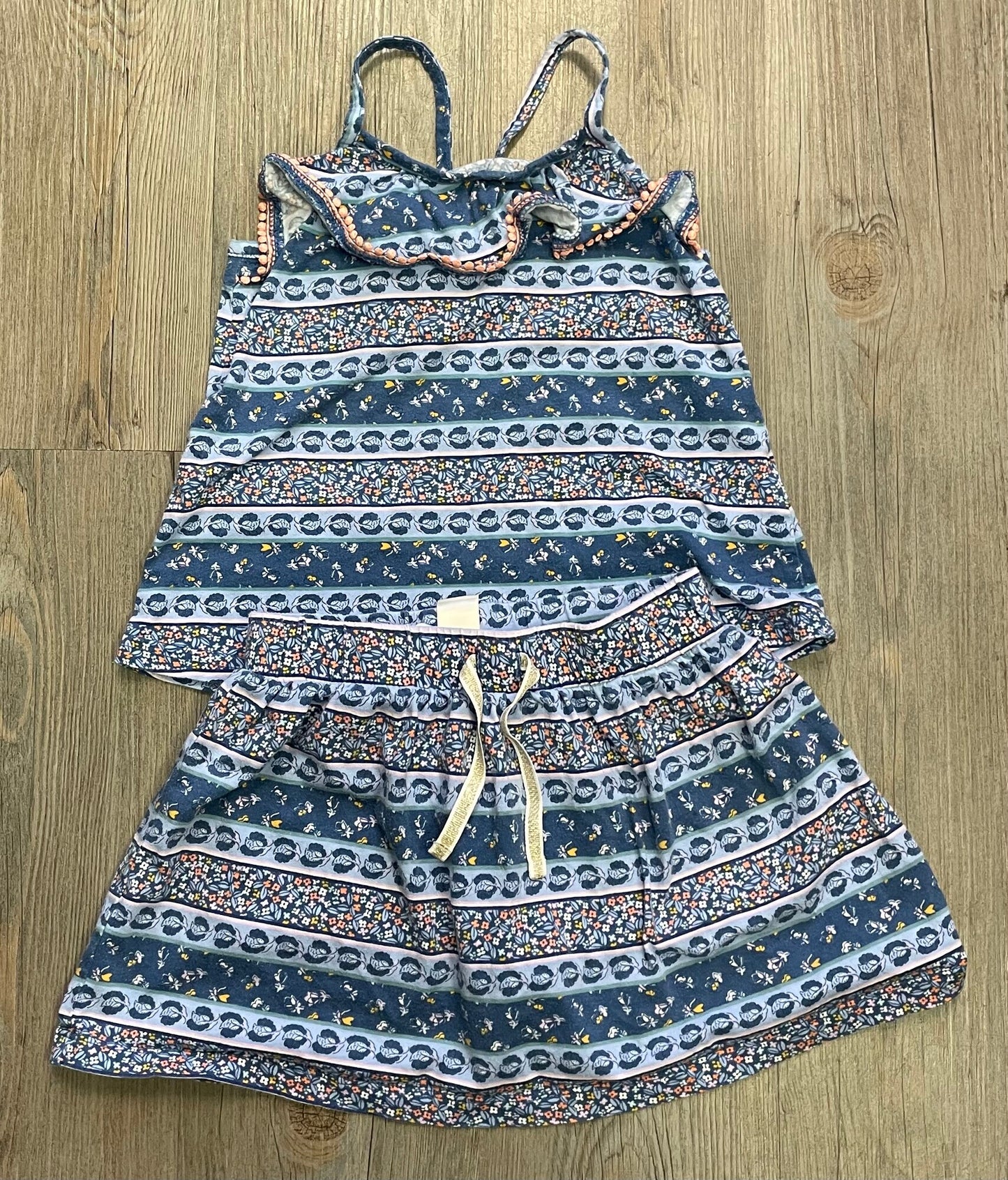 Multi  Oshkosh Clothing Set, 5Y