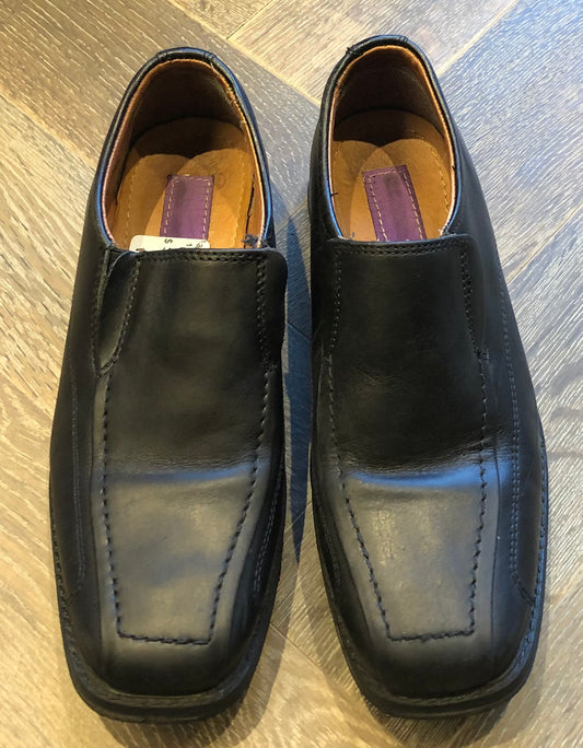 Black  Left & Right Shoes, 2Y