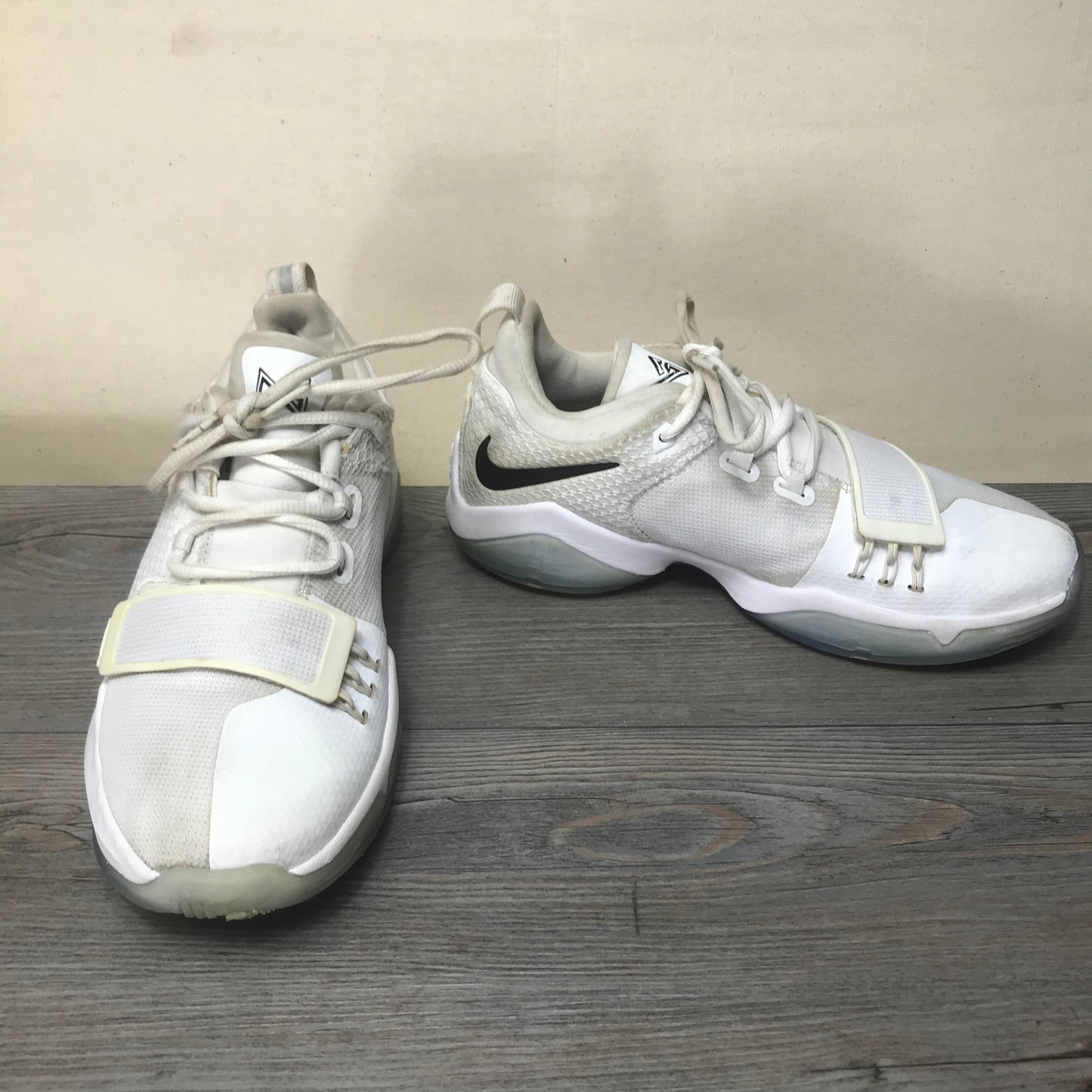 White  Nike Shoes, 5Y