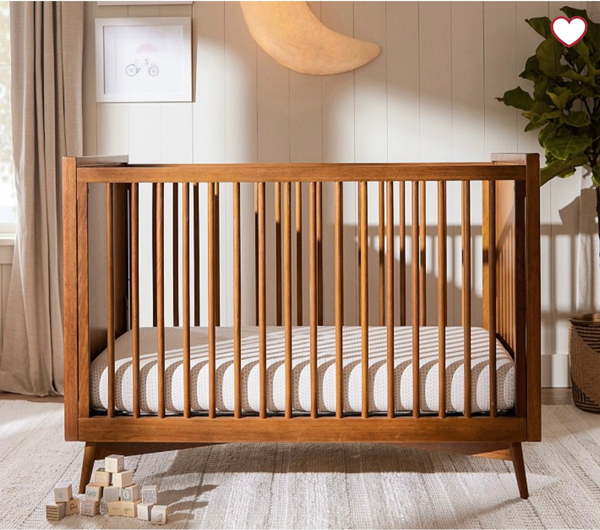 Wooden  Pottery Barn Cuna Crib, 2019