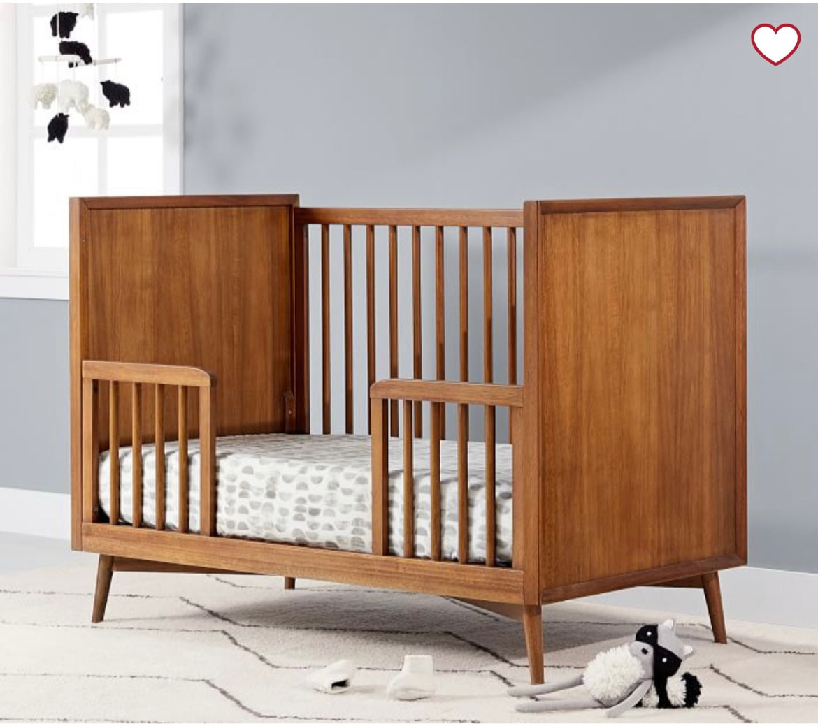 Wooden  Pottery Barn Cuna Crib, 2019