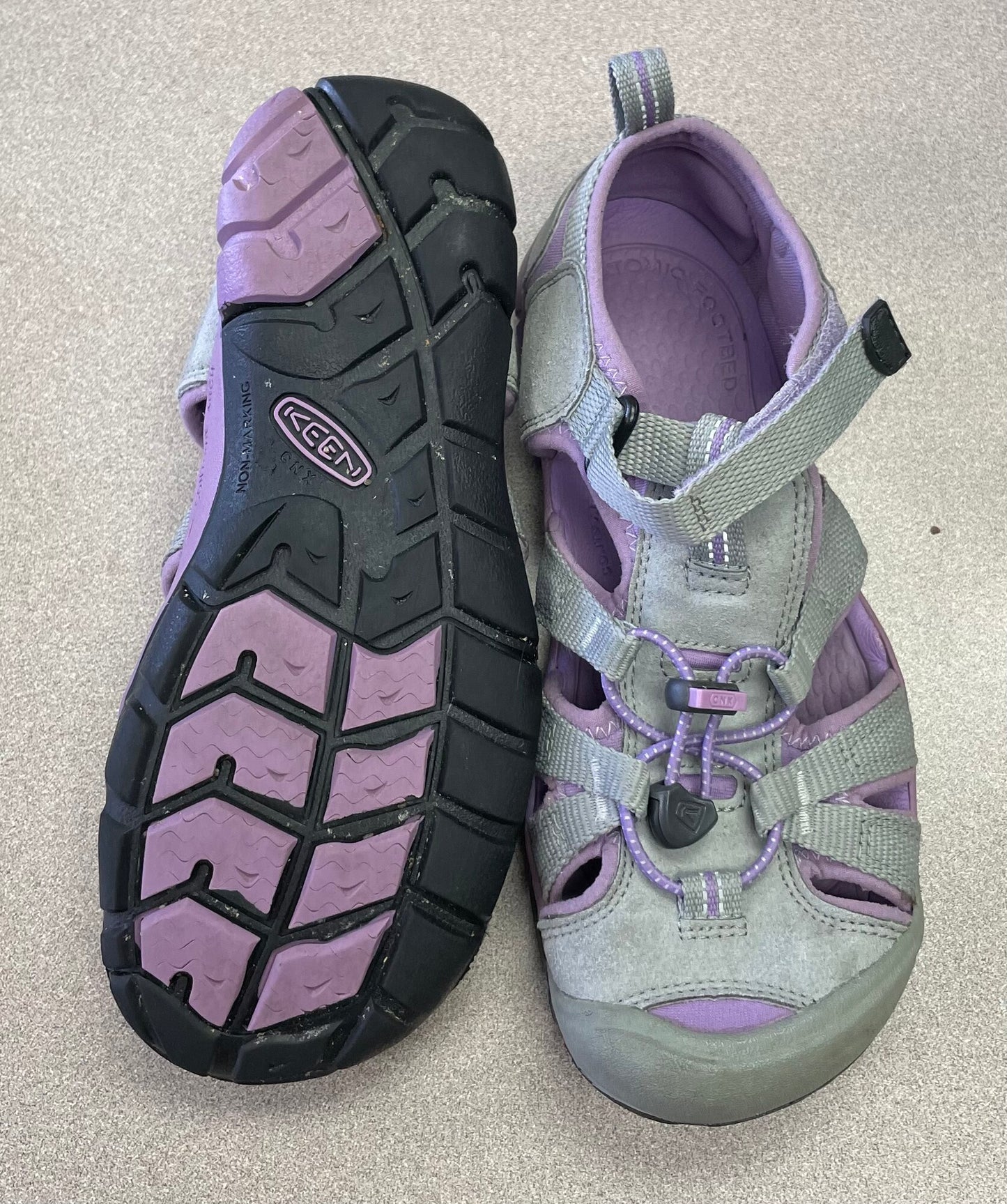 Grey  Keens Sandals, 3Y