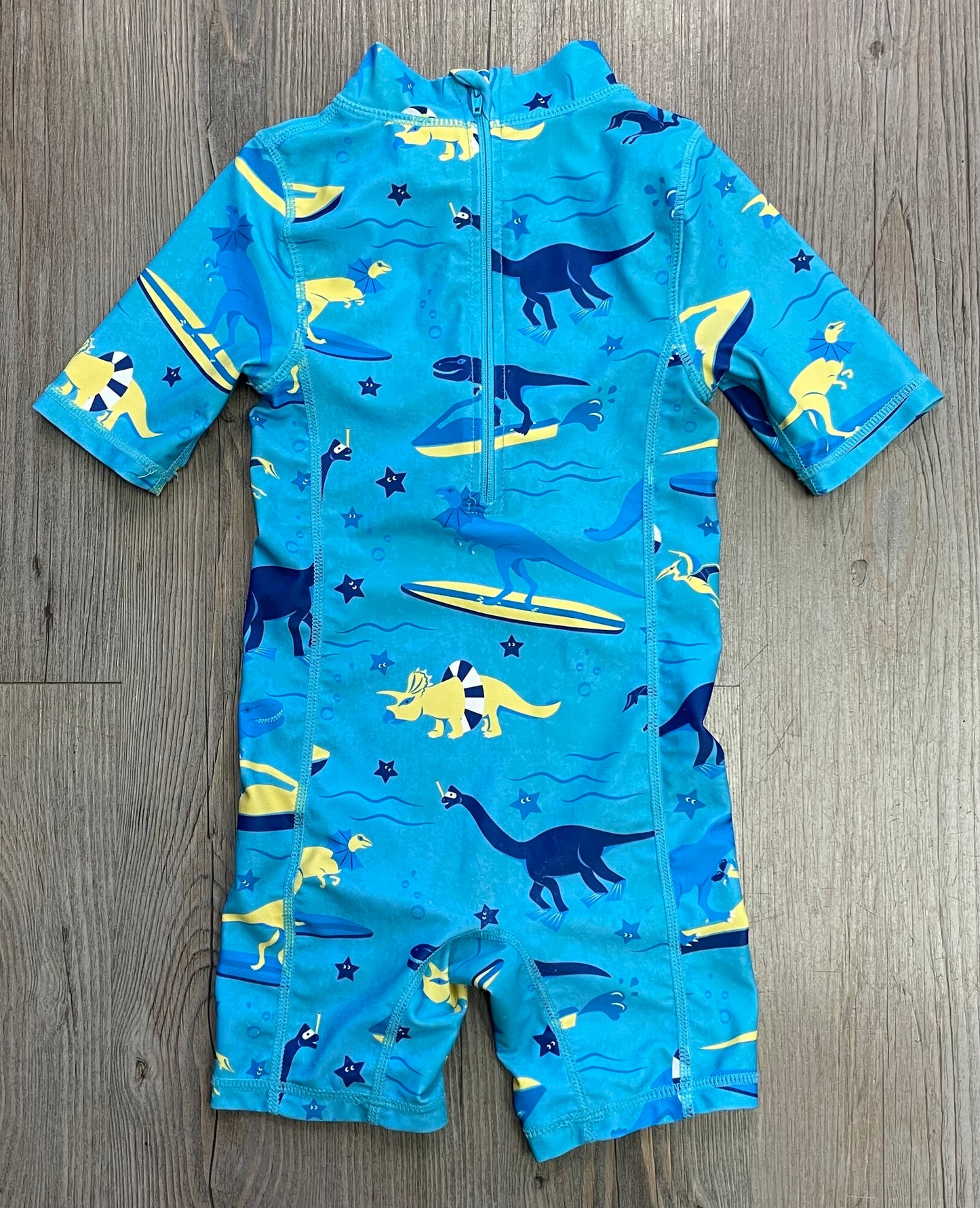 Multi  Mountain Warehouse, 12-18M