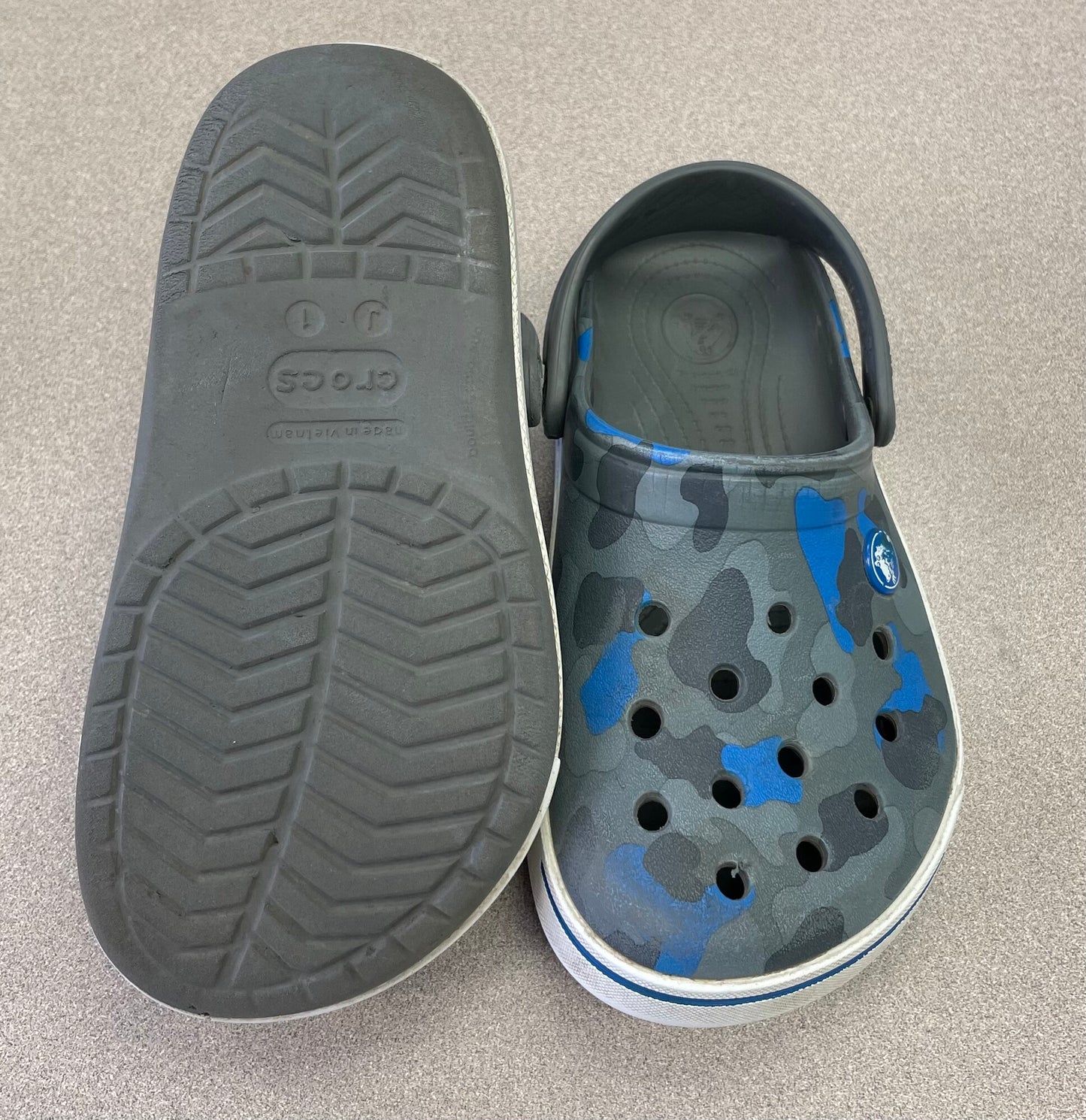 Camo  Crocs Clog, 1Y