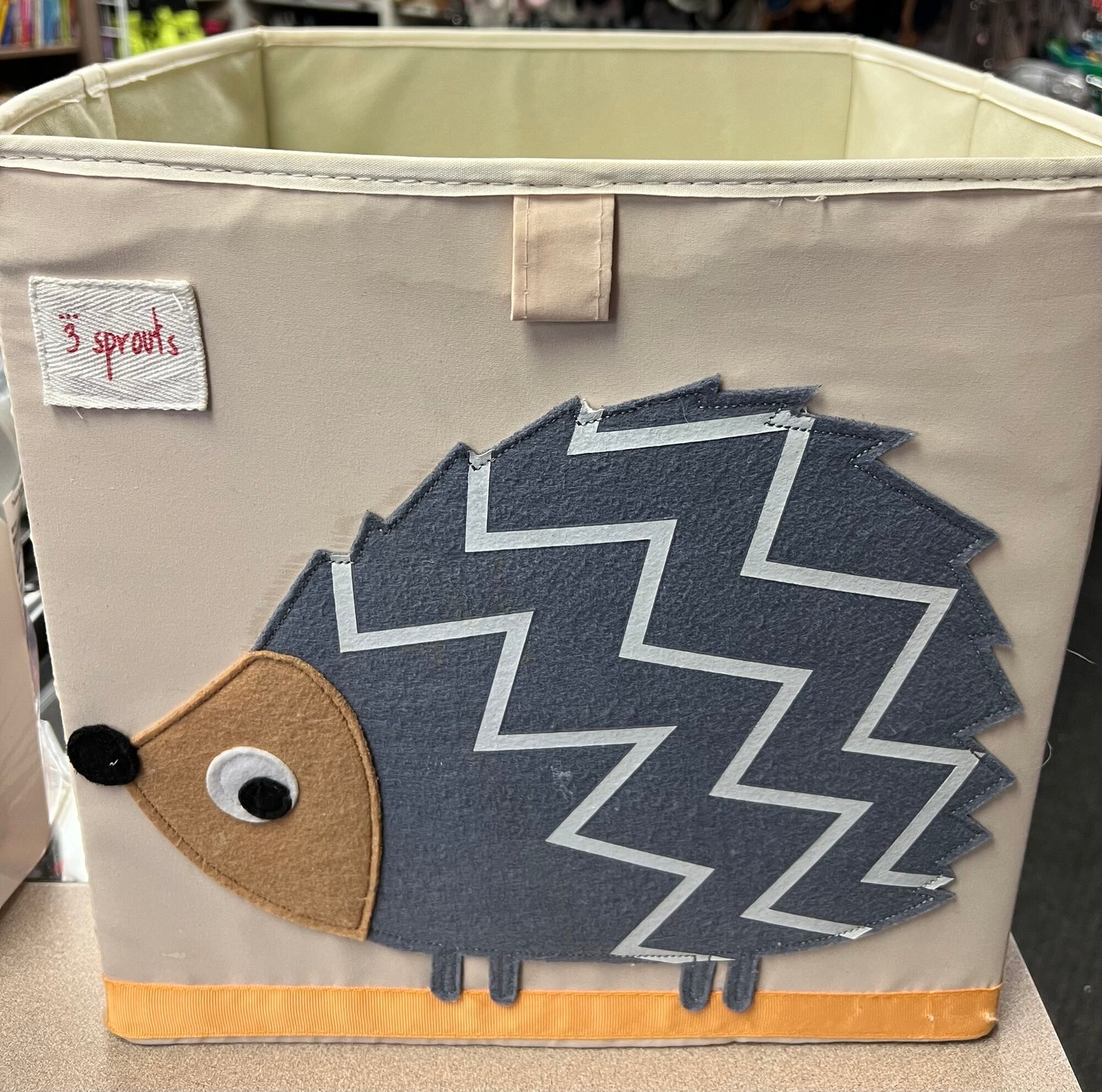 Beige  3 Sprout Bin, Pre-owned