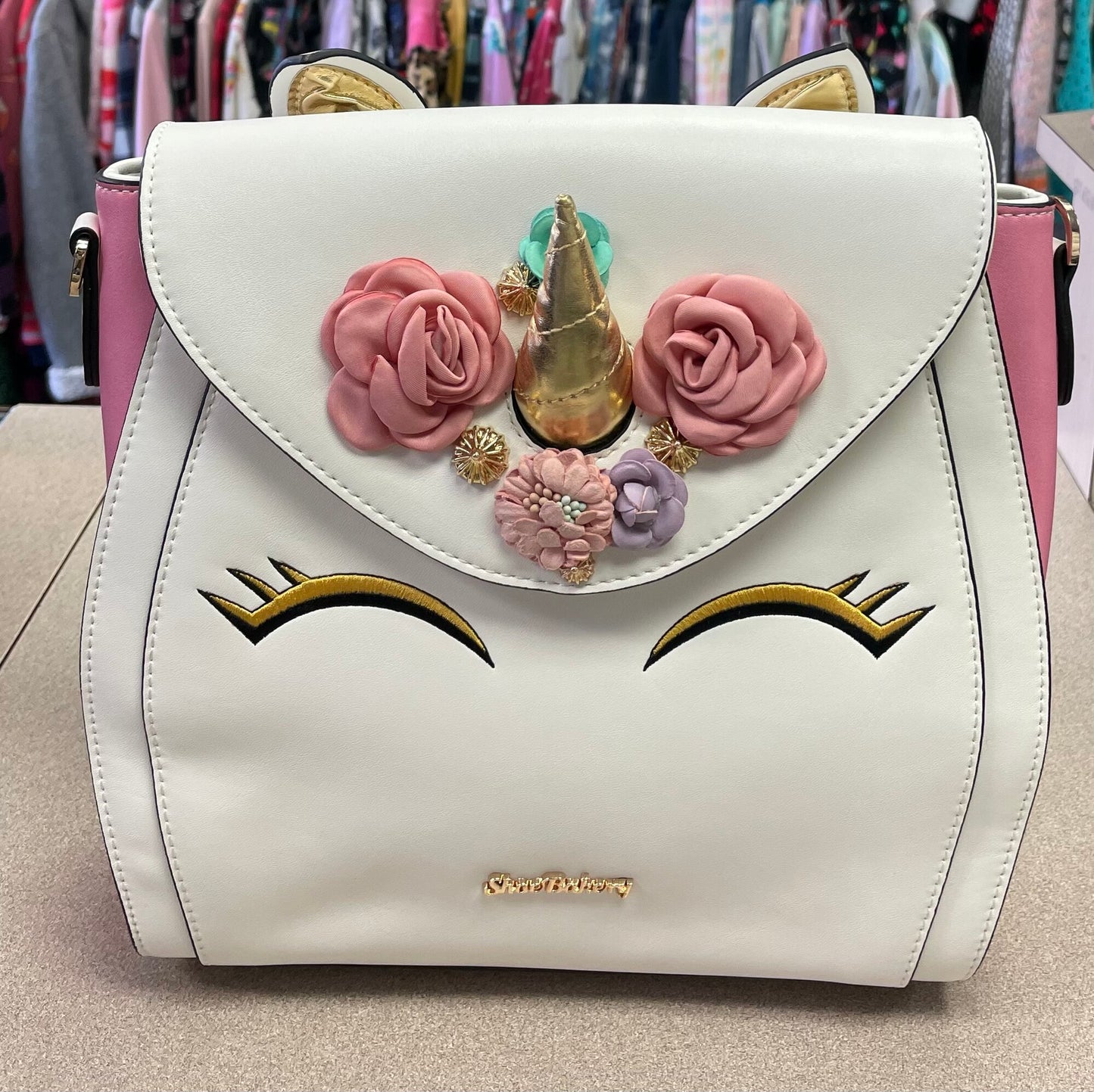 White  Shoe Bakery Unicorn Cake, None