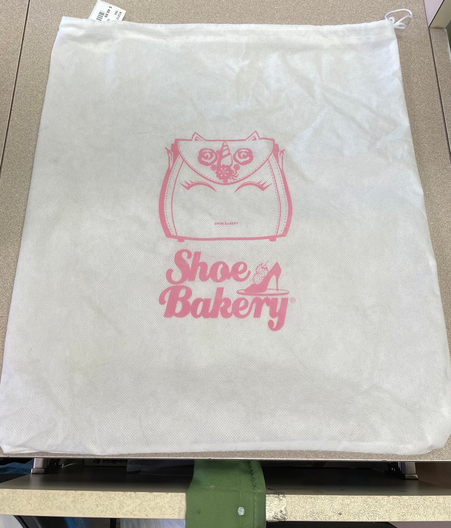 White  Shoe Bakery Unicorn Cake, None