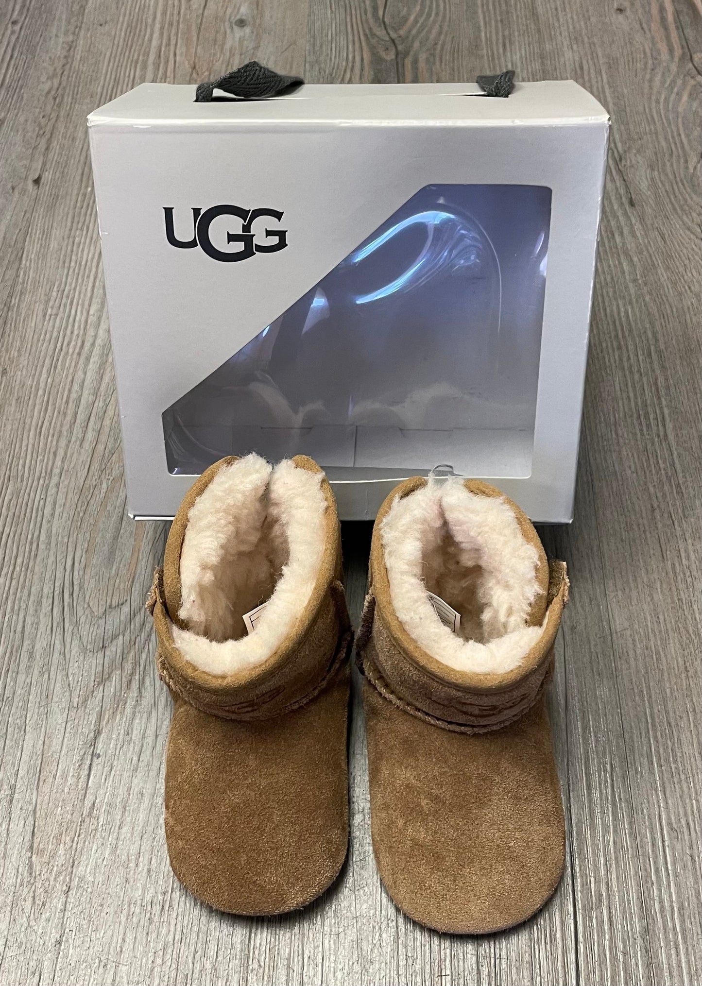 Brown  Ugg Jesse 11 Velcro, 4-5T