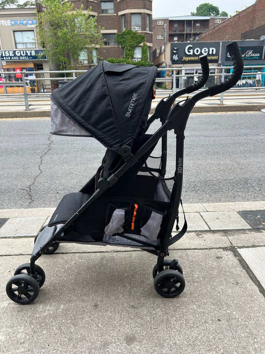 Black  Summer Infant 3D Tote, 50lbs Max