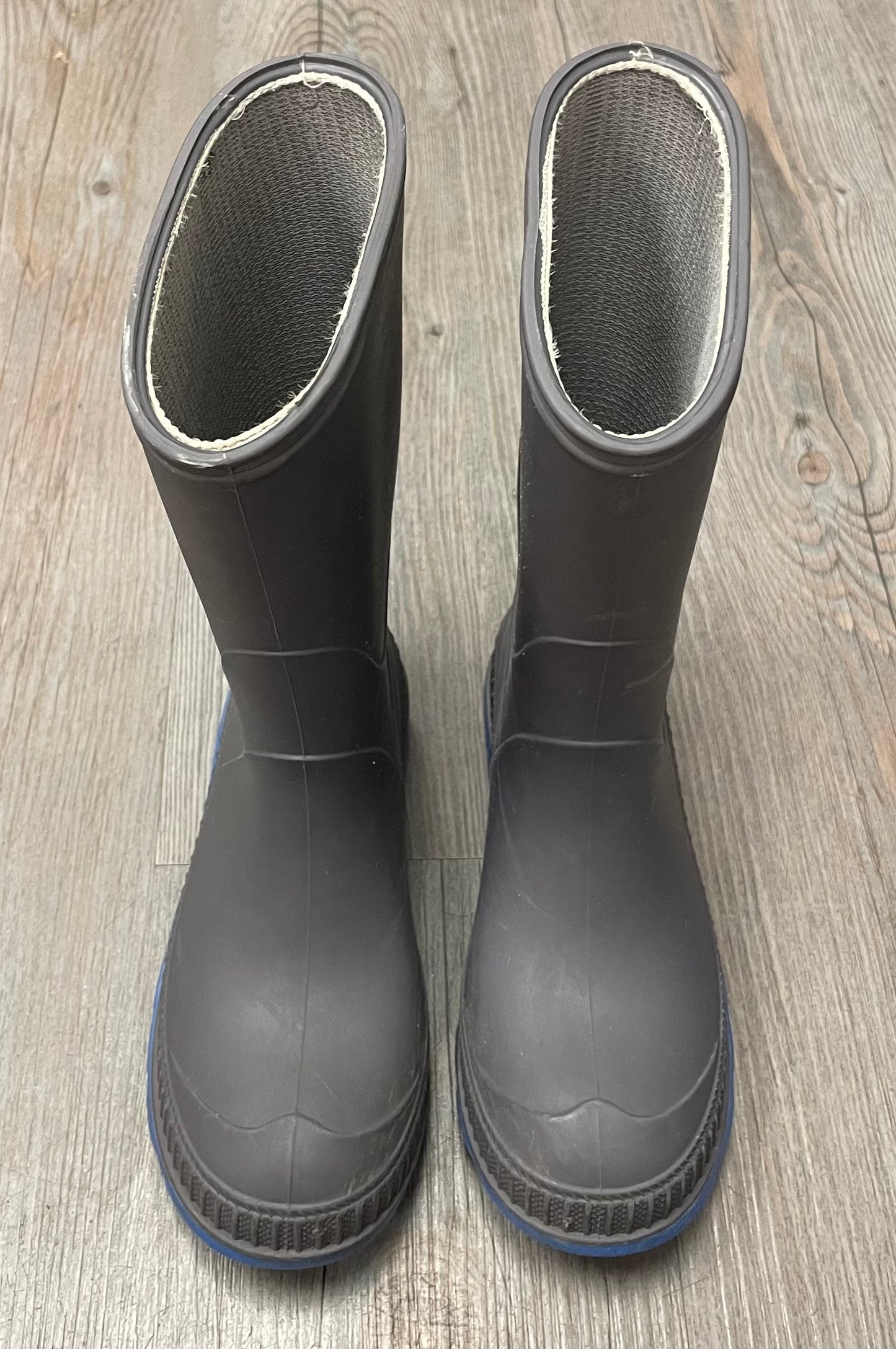 Grey  Kamik Rain Boots, 12Y