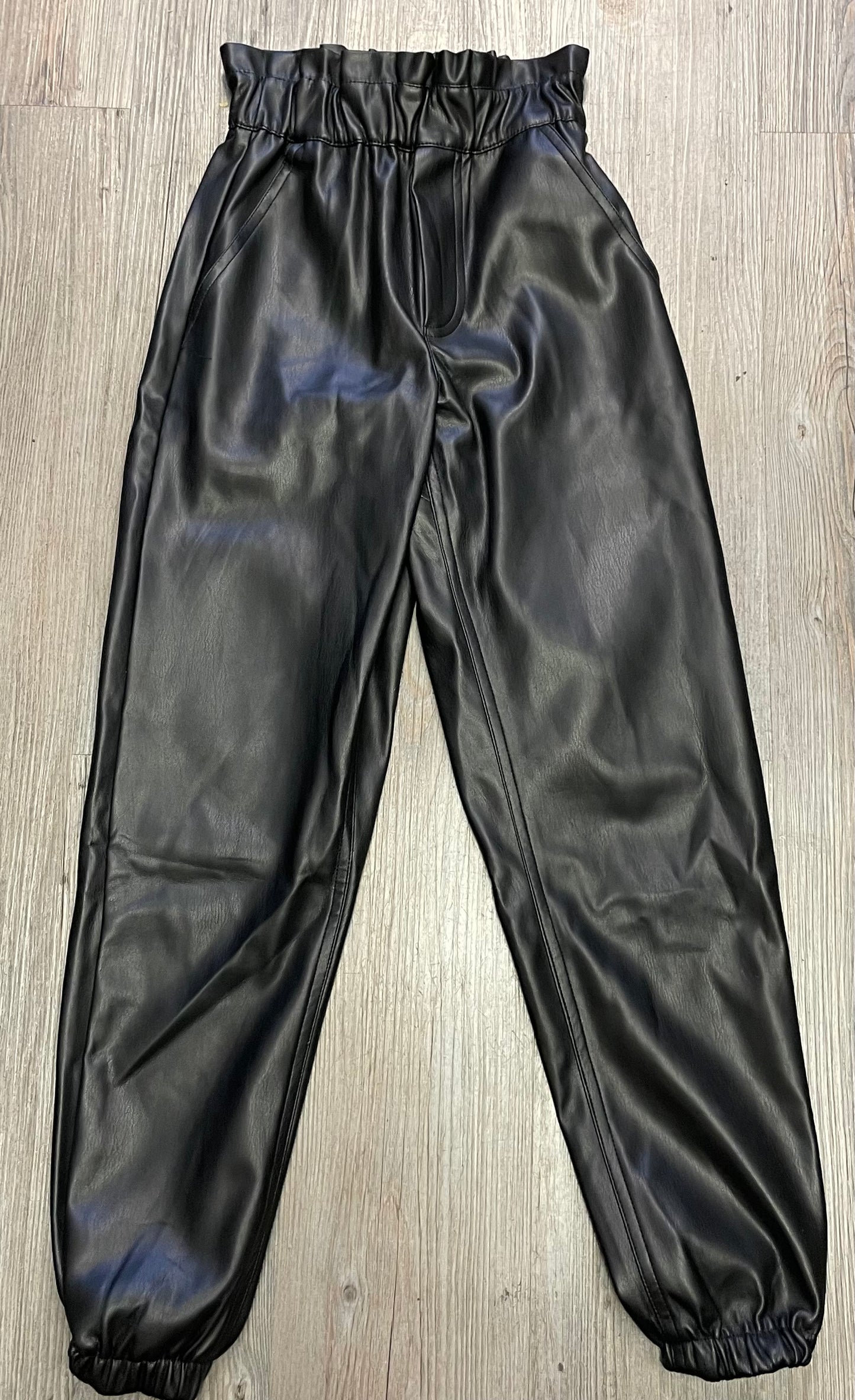 Black  Vintage Havana Faux Leath, 10Y