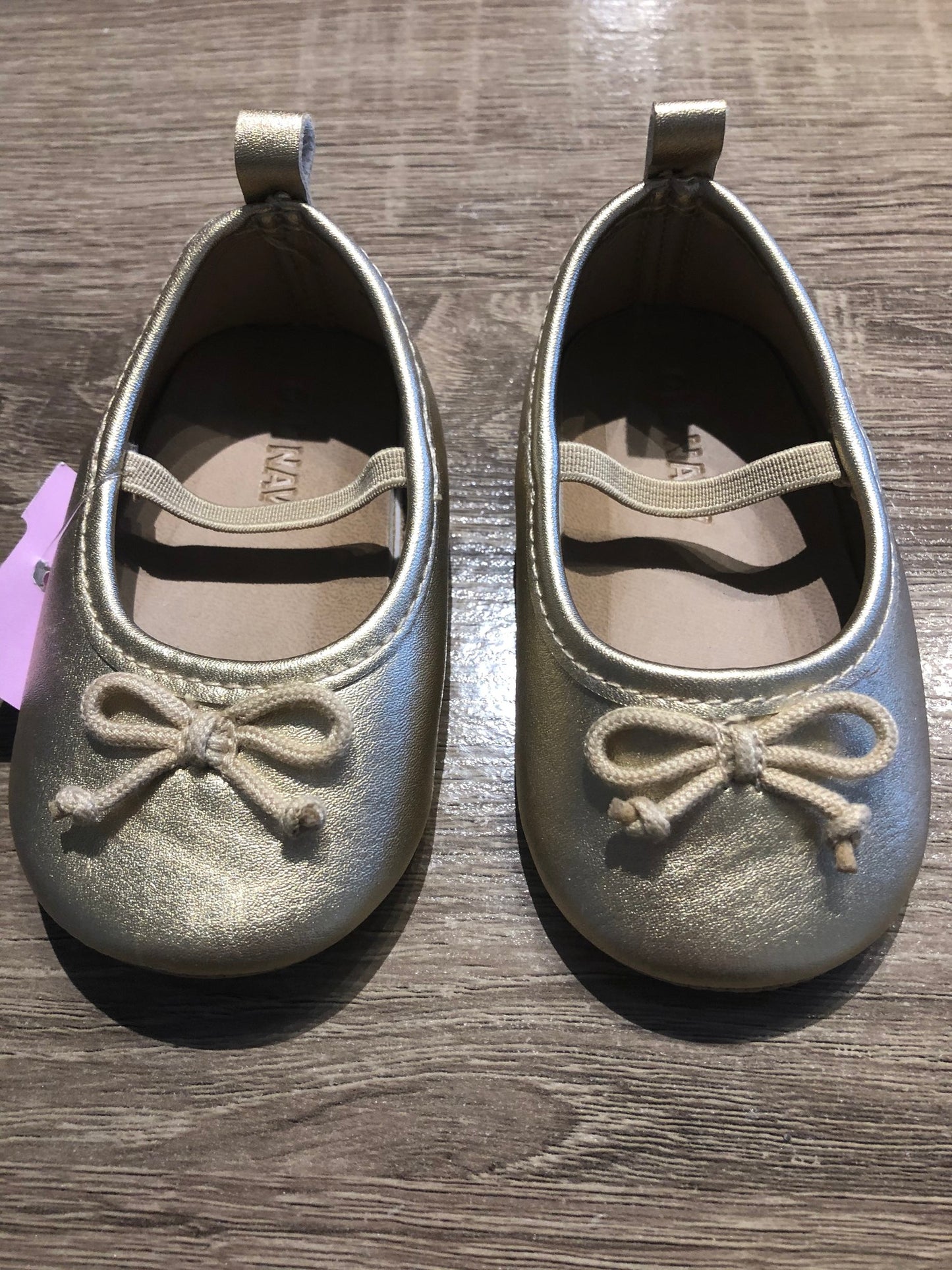 Gold  Old Navy, 6-12M