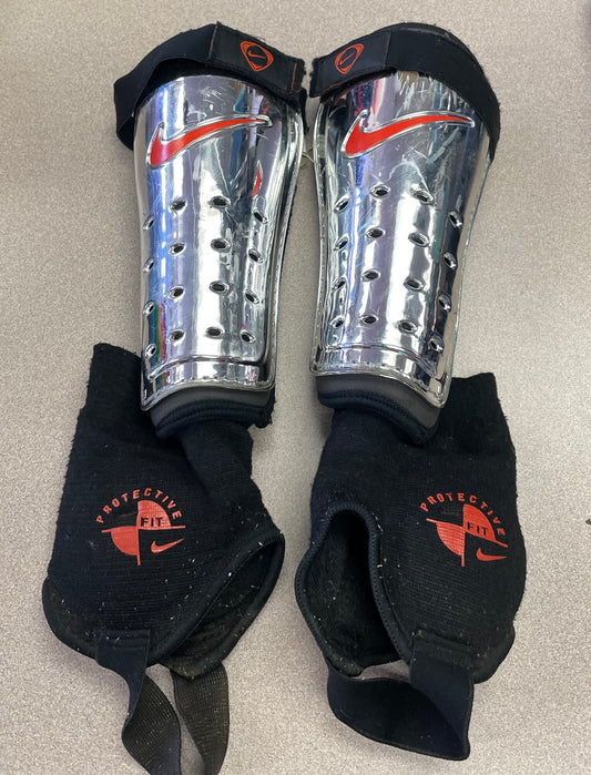 Silver  Nike Soccer Shinguard, Youth