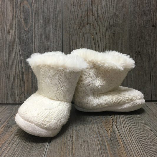 White  Joe Fresh Fleece Winterbo, 12-18M